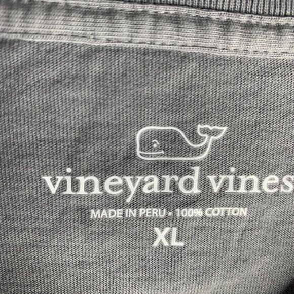 Vineyard Vines Men's Burgee, Vintage Whale Long-Sleeve Pocket Tee, Gray. - Picture 4 of 4